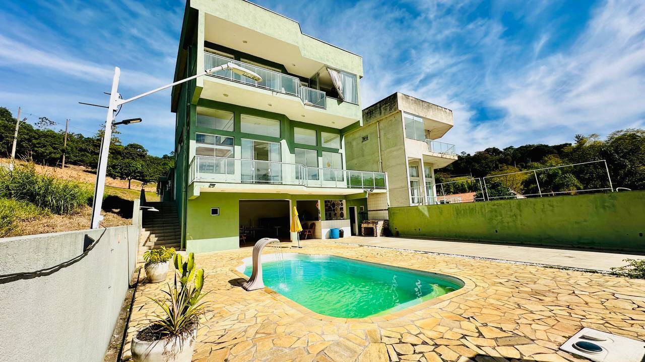 #605 - Casa para Venda em Joanópolis - SP