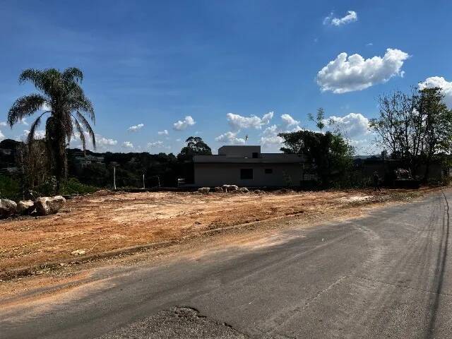 #702 - Terreno para Venda em Atibaia - SP