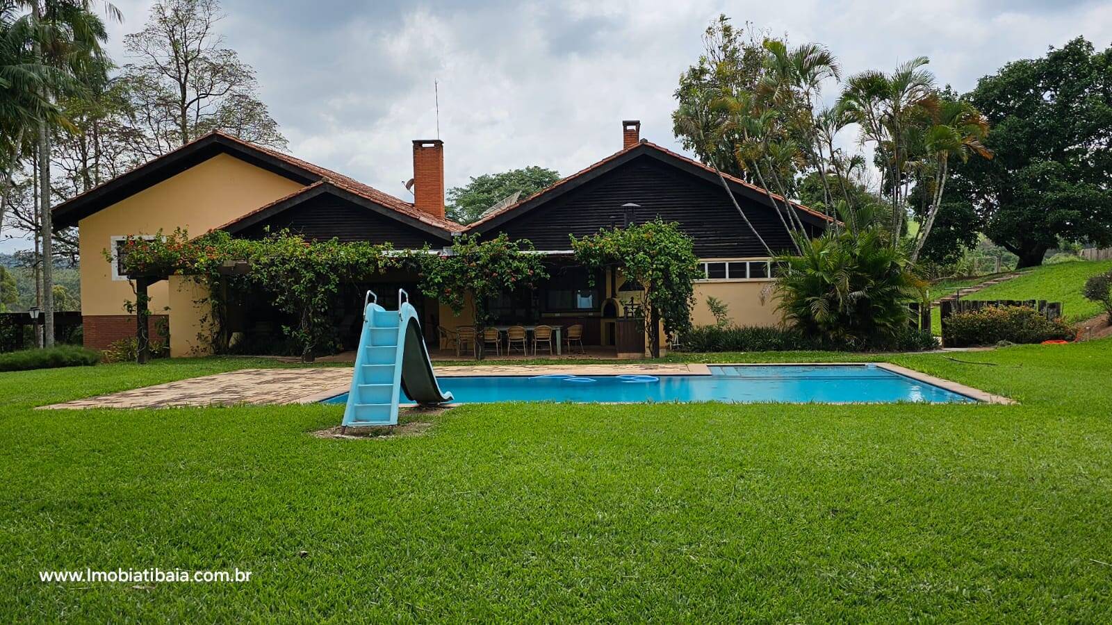 #713 - Fazenda para Venda em Amparo - SP