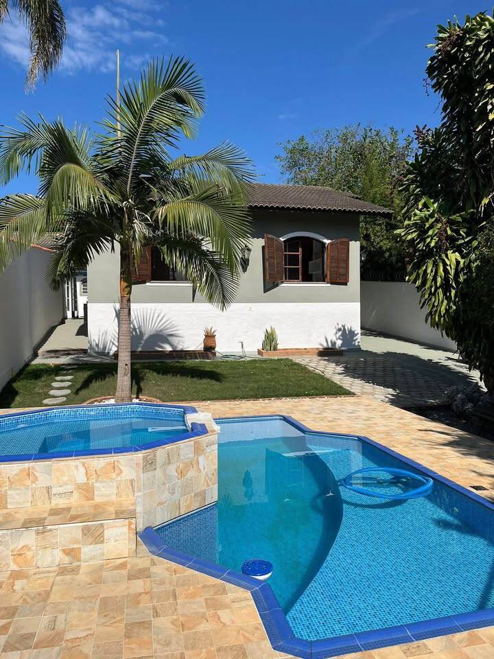 #768 - Casa para Venda em Atibaia - SP