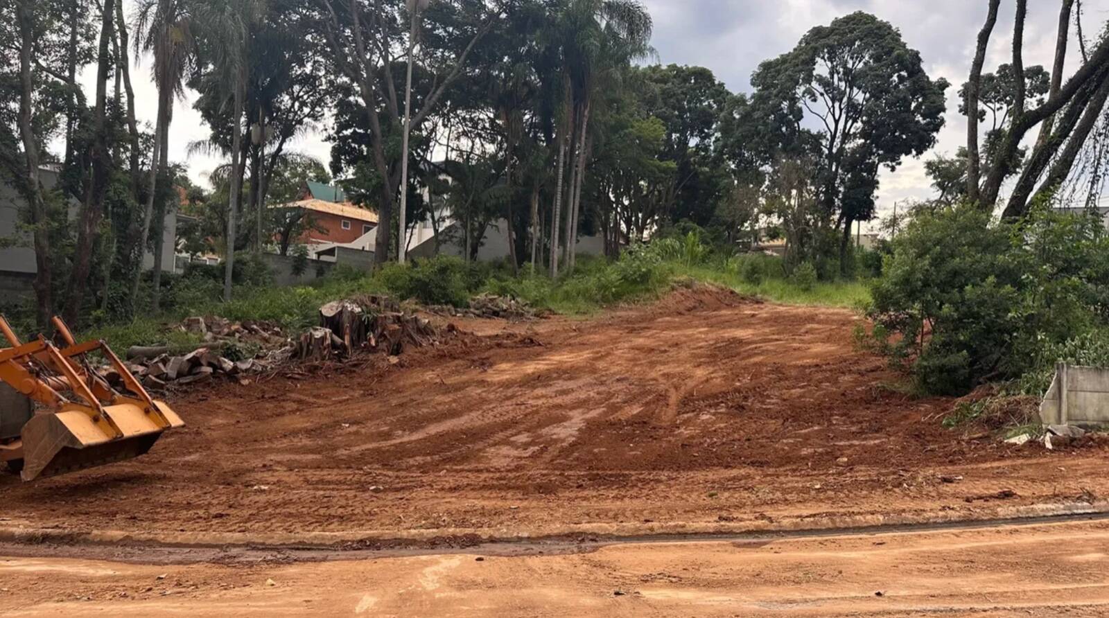 #822 - Terreno para Venda em Atibaia - SP