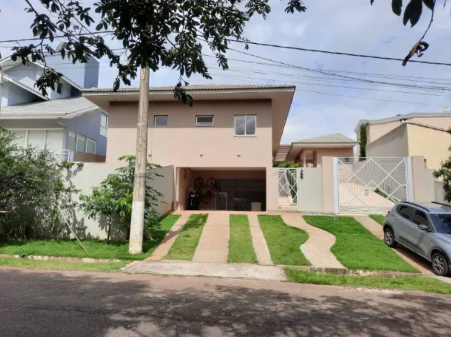 #879 - Casa em condomínio para Venda em Atibaia - SP