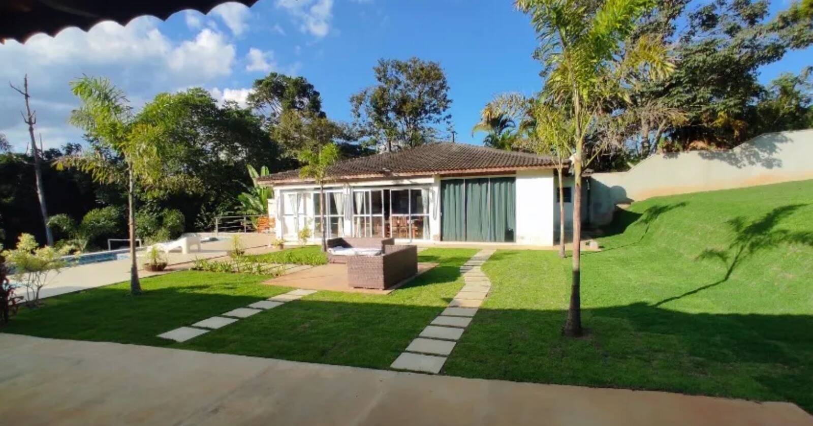 #1135 - Chácara em condomínio para Venda em Bom Jesus dos Perdões - SP