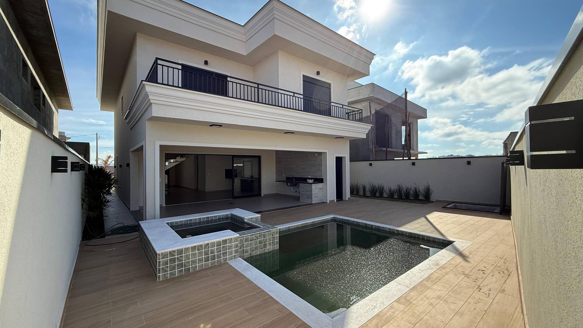 #1244 - Casa para Venda em Atibaia - SP