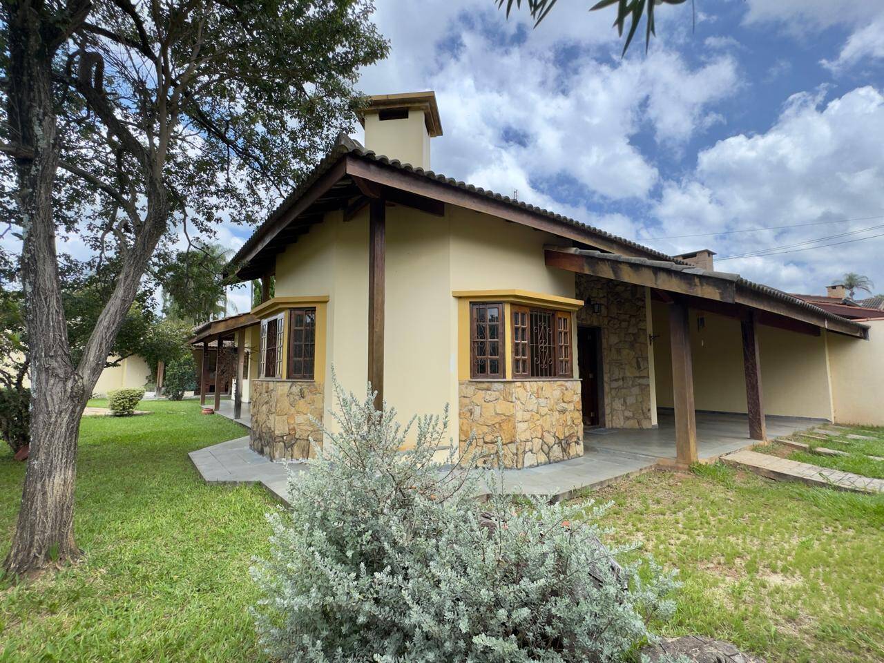 #1249 - Casa para Venda em Atibaia - SP