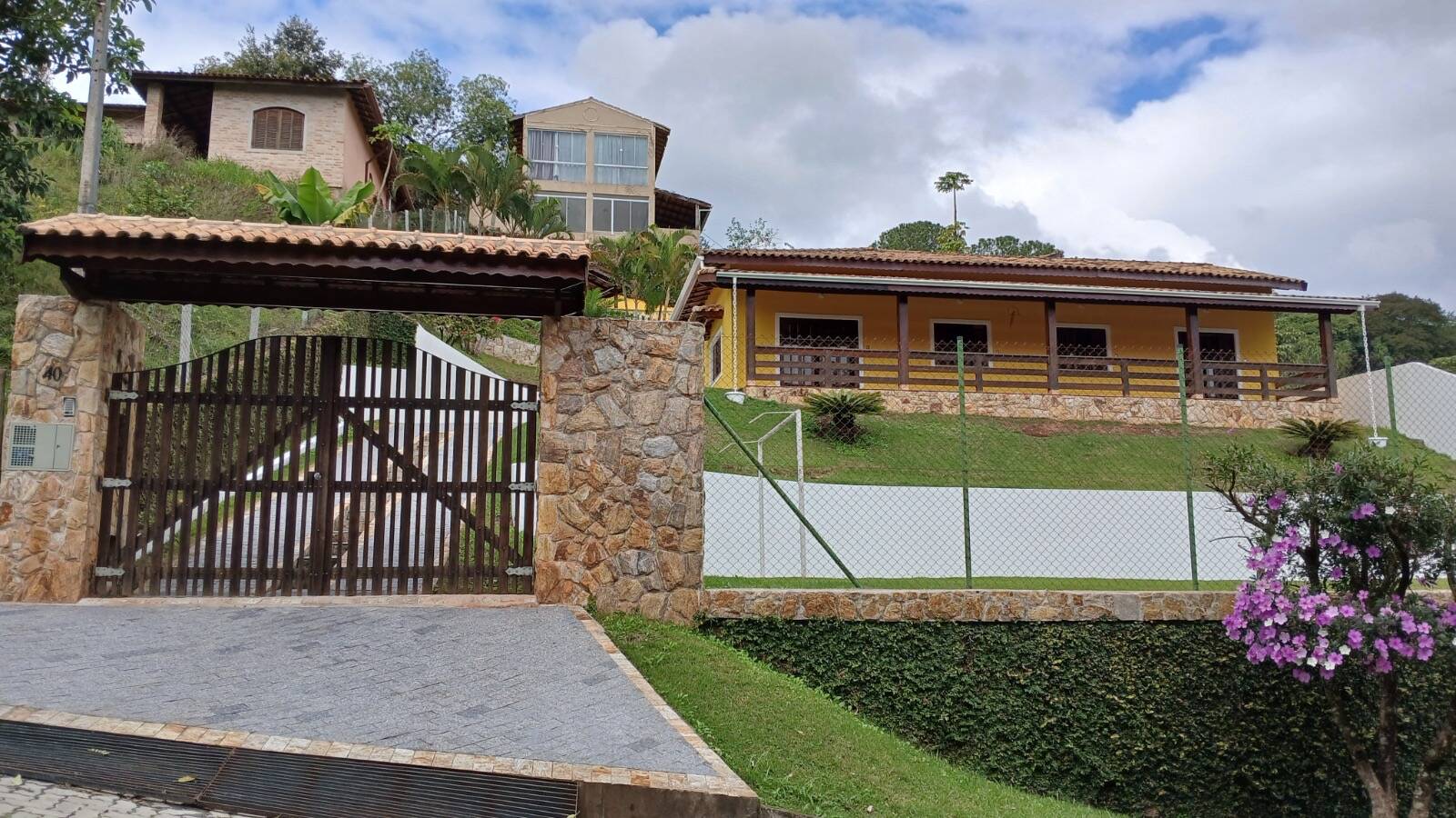 #1327 - Casa para Locação em Atibaia - SP