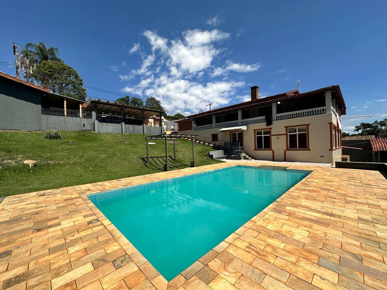 #1336 - Casa para Venda em Atibaia - SP