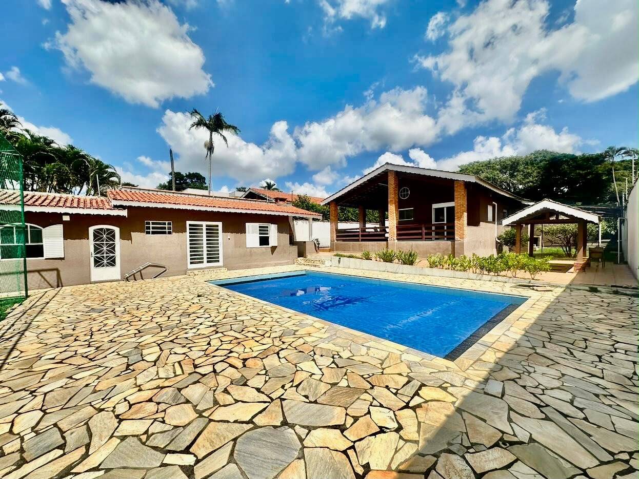 #1378 - Casa para Venda em Atibaia - SP