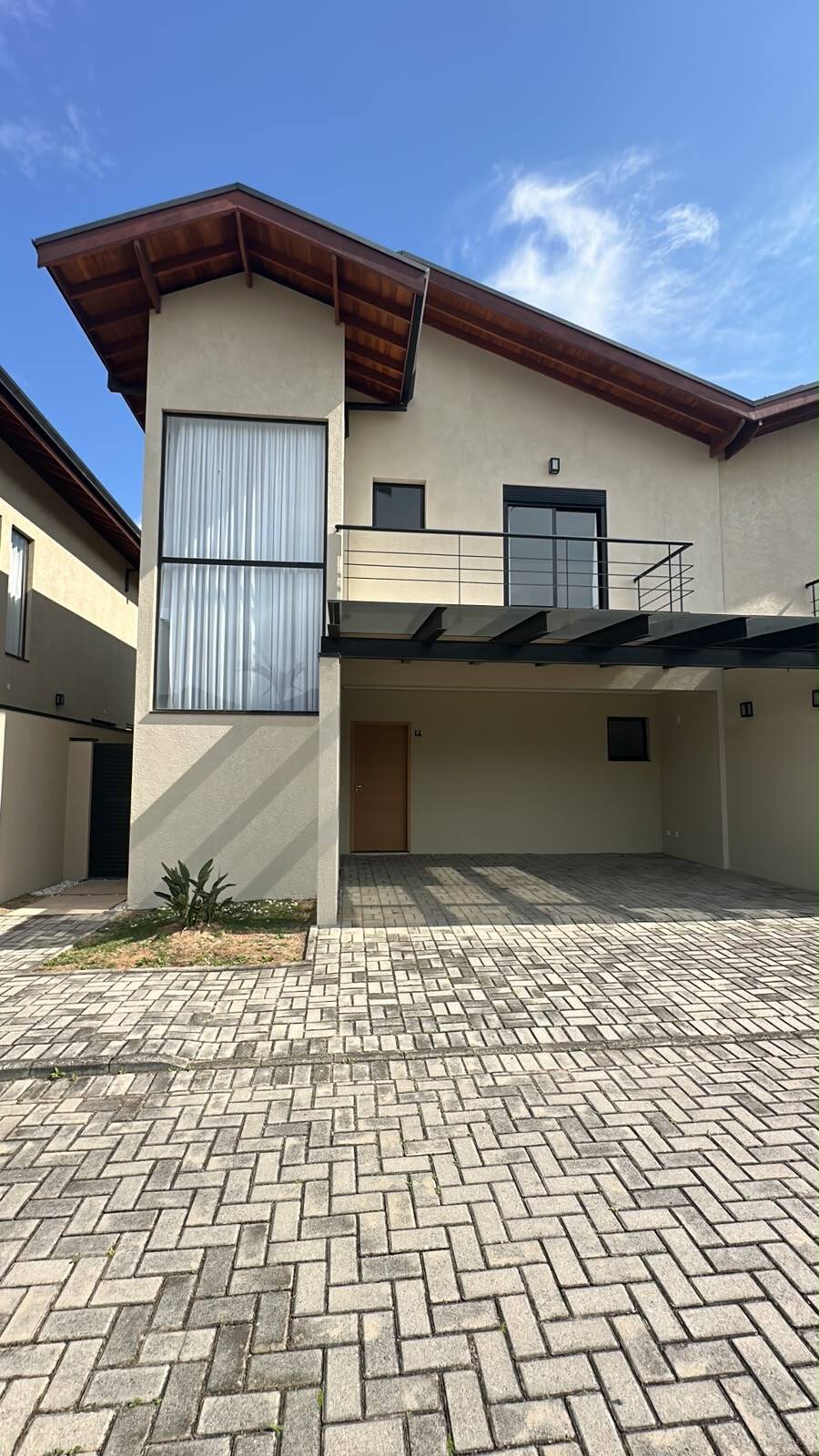 #1447 - Casa em condomínio para Locação em Atibaia - SP