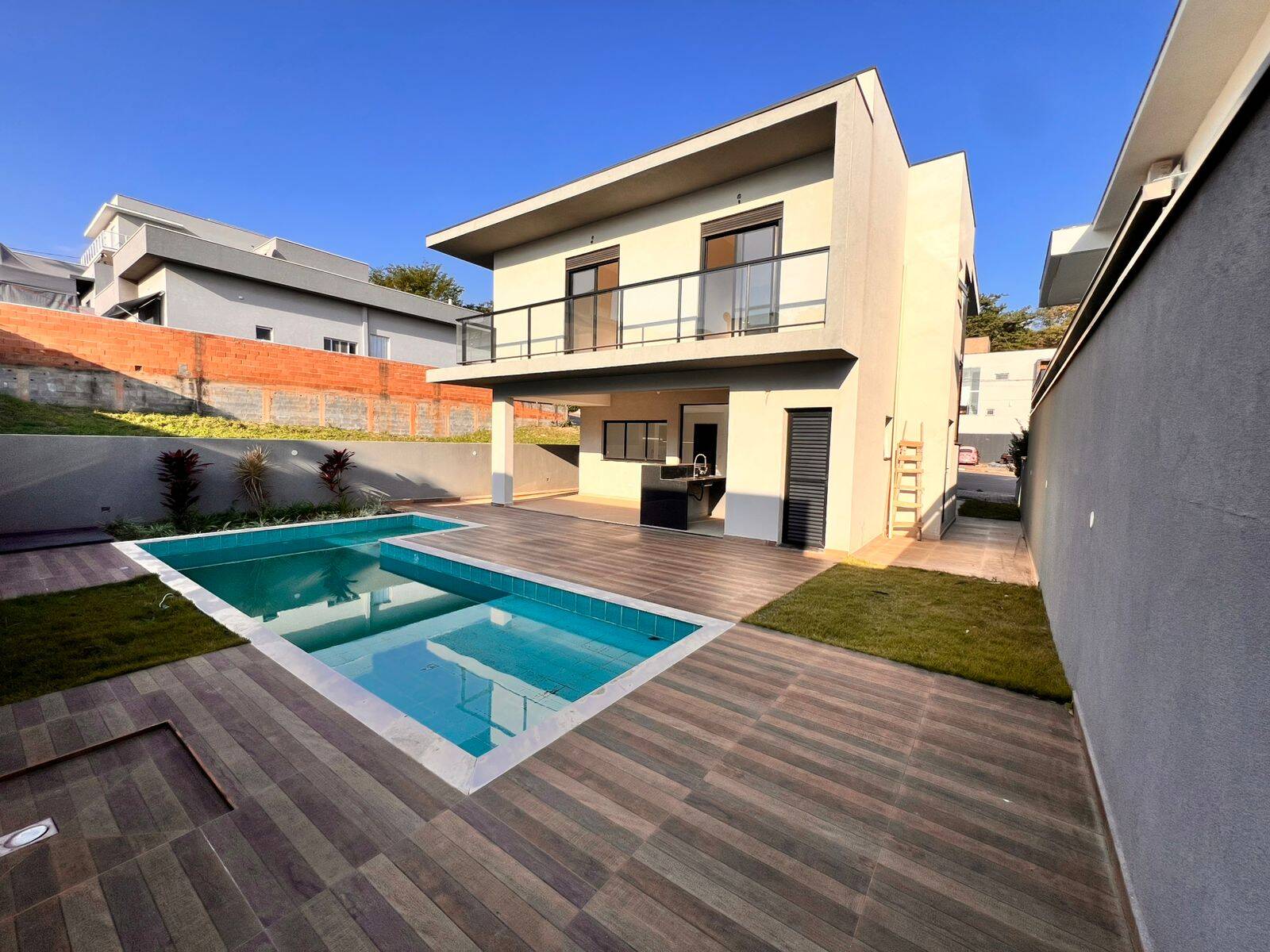 #1459 - Casa em condomínio para Locação em Atibaia - SP