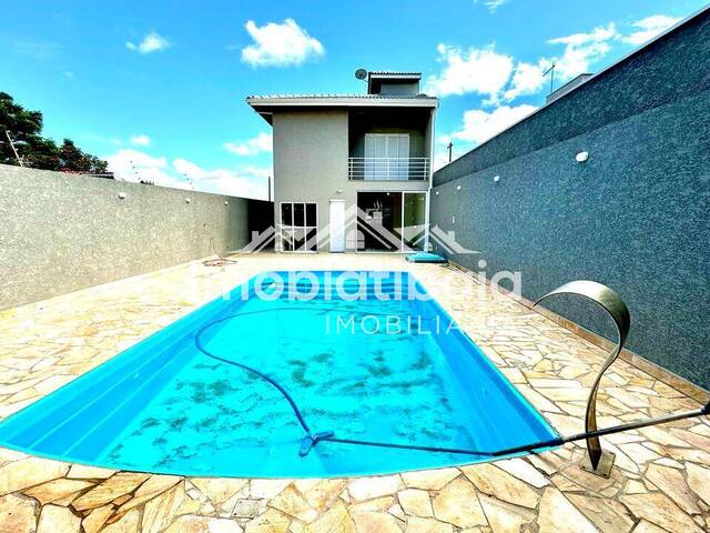 #497 - Casa para Venda em Atibaia - SP