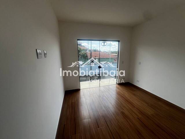 #674 - Casa para Venda em Atibaia - SP