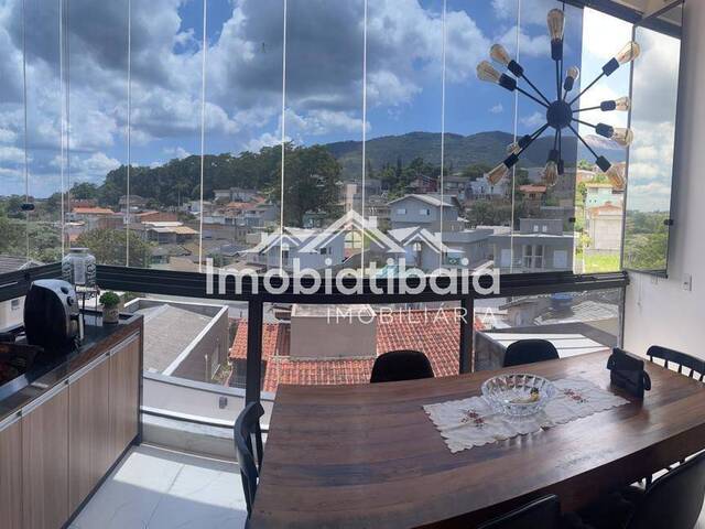 #677 - Casa para Venda em Atibaia - SP