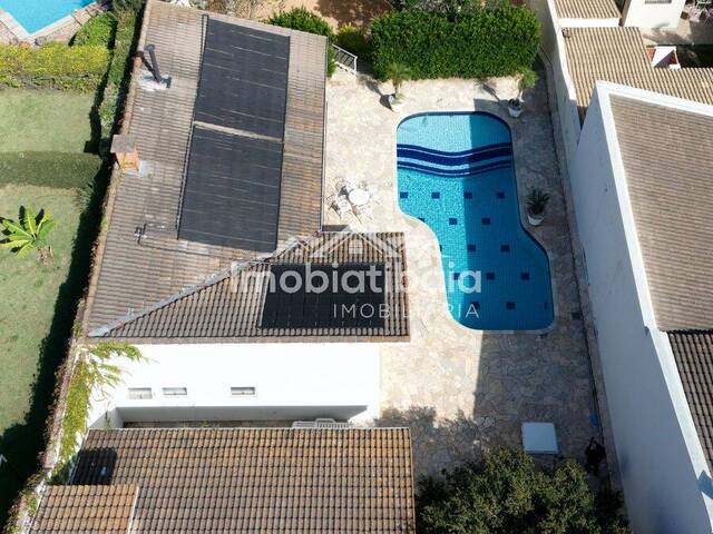 #827 - Casa para Venda em Atibaia - SP