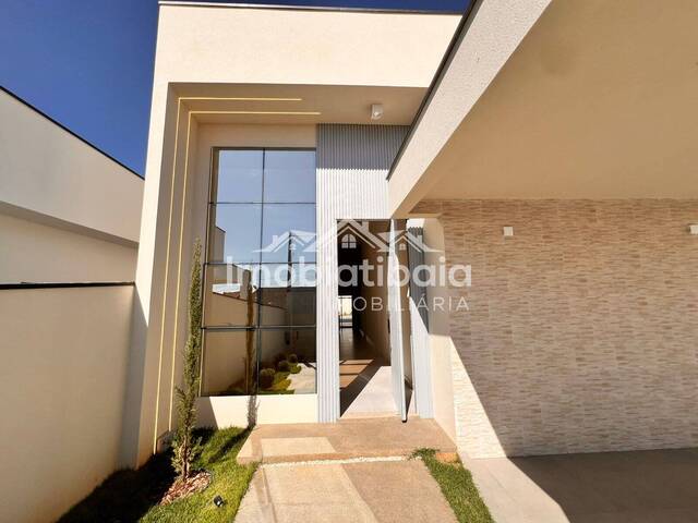 Casa para Venda em Atibaia - 3