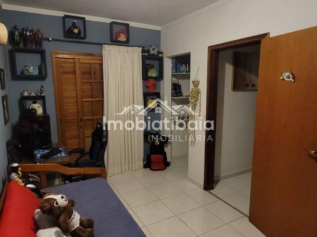 Casa para Venda em Atibaia - 4