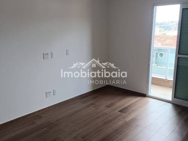 Casa para Venda em Atibaia - 4