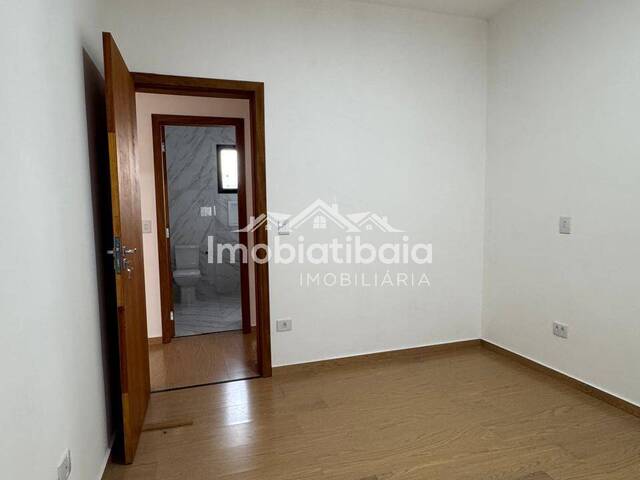 Casa para Venda em Atibaia - 5