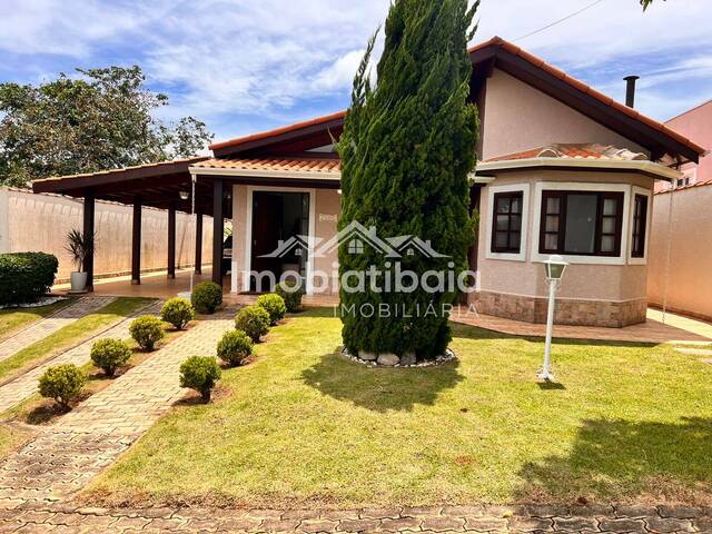 #818 - Casa em condomínio para Venda em Atibaia - SP
