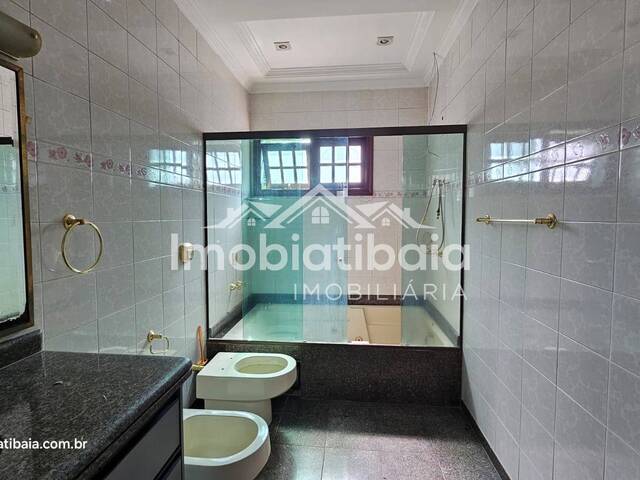 Casa para Venda em Atibaia - 2