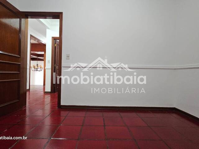 Casa para Venda em Atibaia - 4