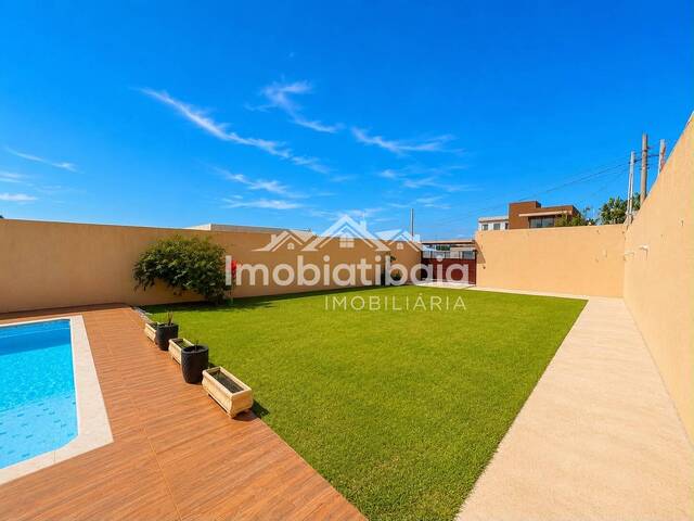 Casa para Venda em Atibaia - 3