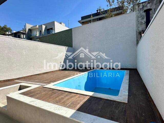 Casa para Venda em Atibaia - 2