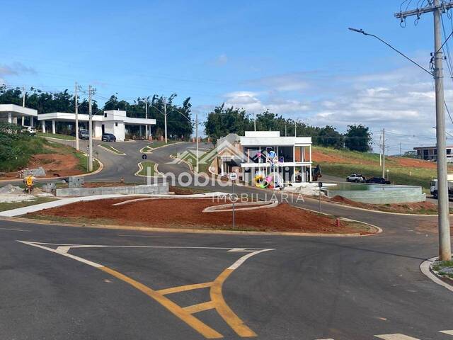 Área para Venda em Atibaia - 3