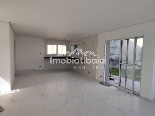 Casa para Venda em Atibaia - 2