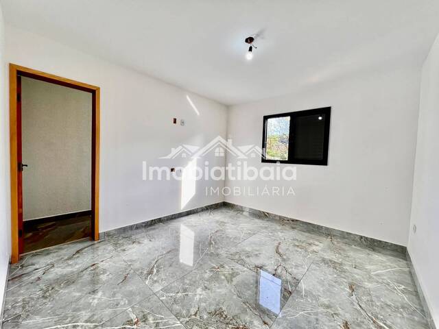 Casa para Venda em Atibaia - 3