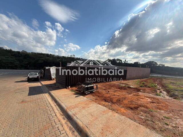 Área para Venda em Atibaia - 3