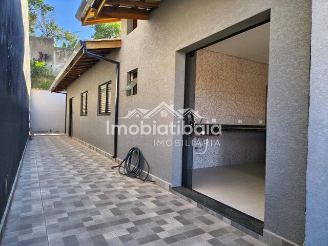 Casa para Venda em Atibaia - 5