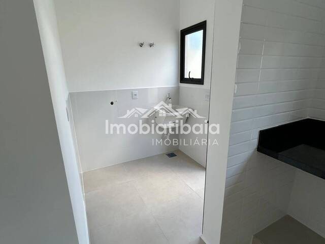 Casa para Venda em Atibaia - 4