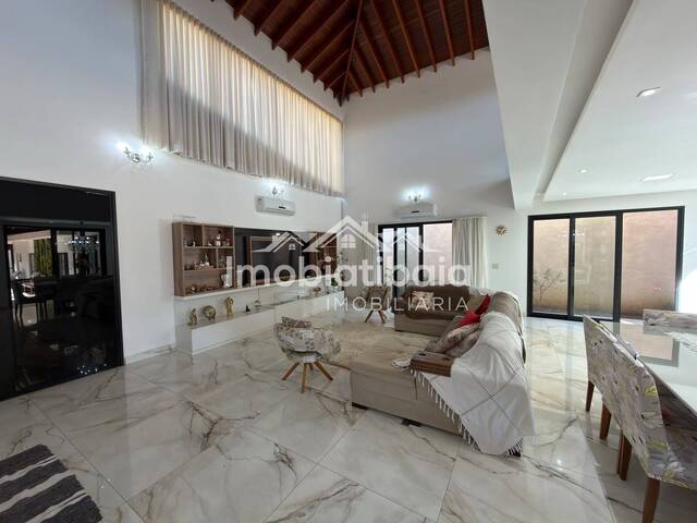 Casa para Venda em Atibaia - 5