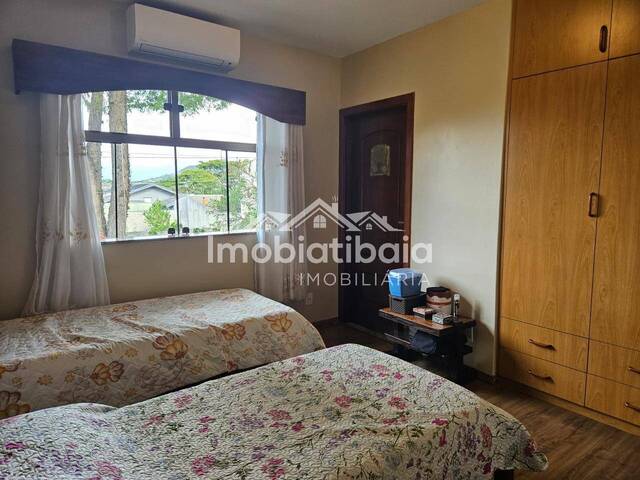 Casa para Venda em Atibaia - 3