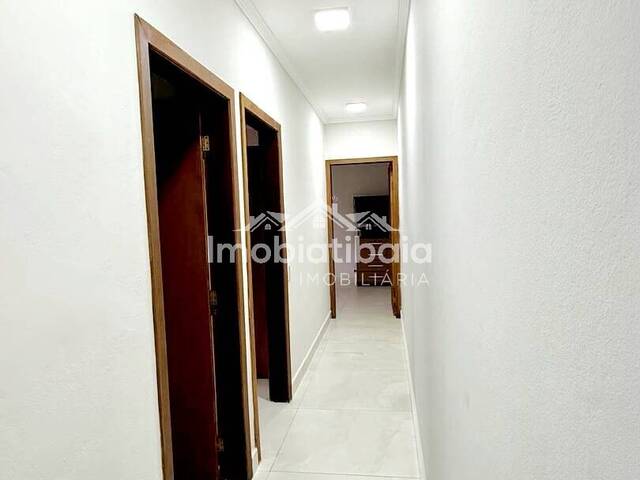 Casa para Venda em Atibaia - 5