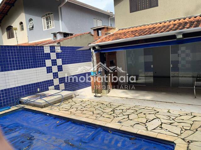 Casa para Venda em Atibaia - 2
